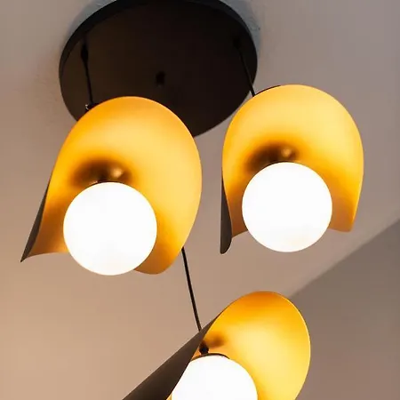 Kaßberg - Mit Balkon, Netlfix Und Wifi Apartment