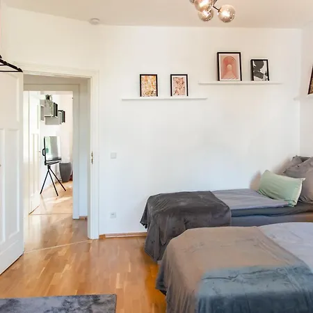 Apartment Kaßberg - Mit Balkon, Netlfix Und Wifi *