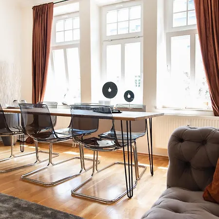 Kaßberg - Mit Balkon, Netlfix Und Wifi Apartment *
