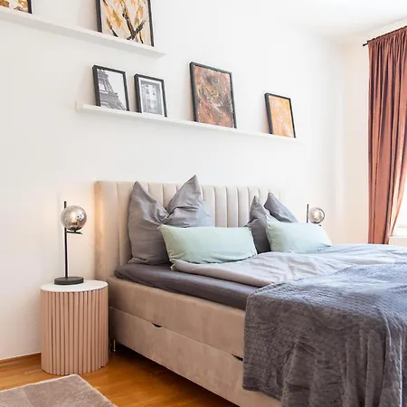 Kaßberg - Mit Balkon, Netlfix Und Wifi Apartment Chemnitz