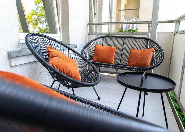 Kassberg - Mit Balkon, Netlfix Und Wifi * شيمنيتز
